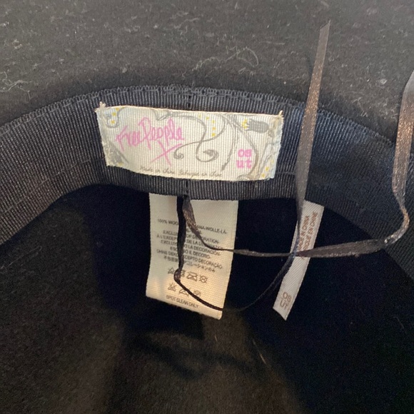 Free People Wool Hat one size - Picture 3 of 3